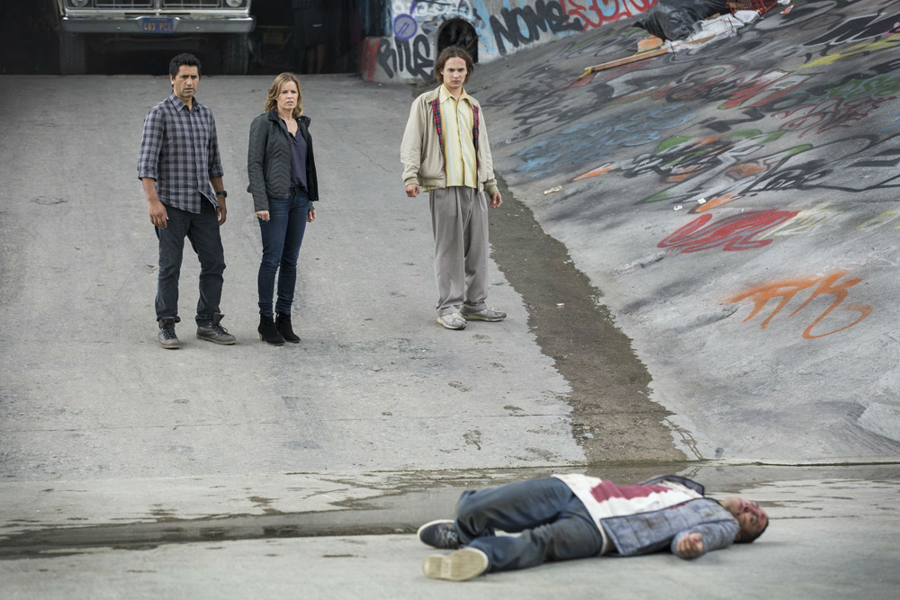 fear-the-walking-dead-cliff-curtis-familia-clark-001