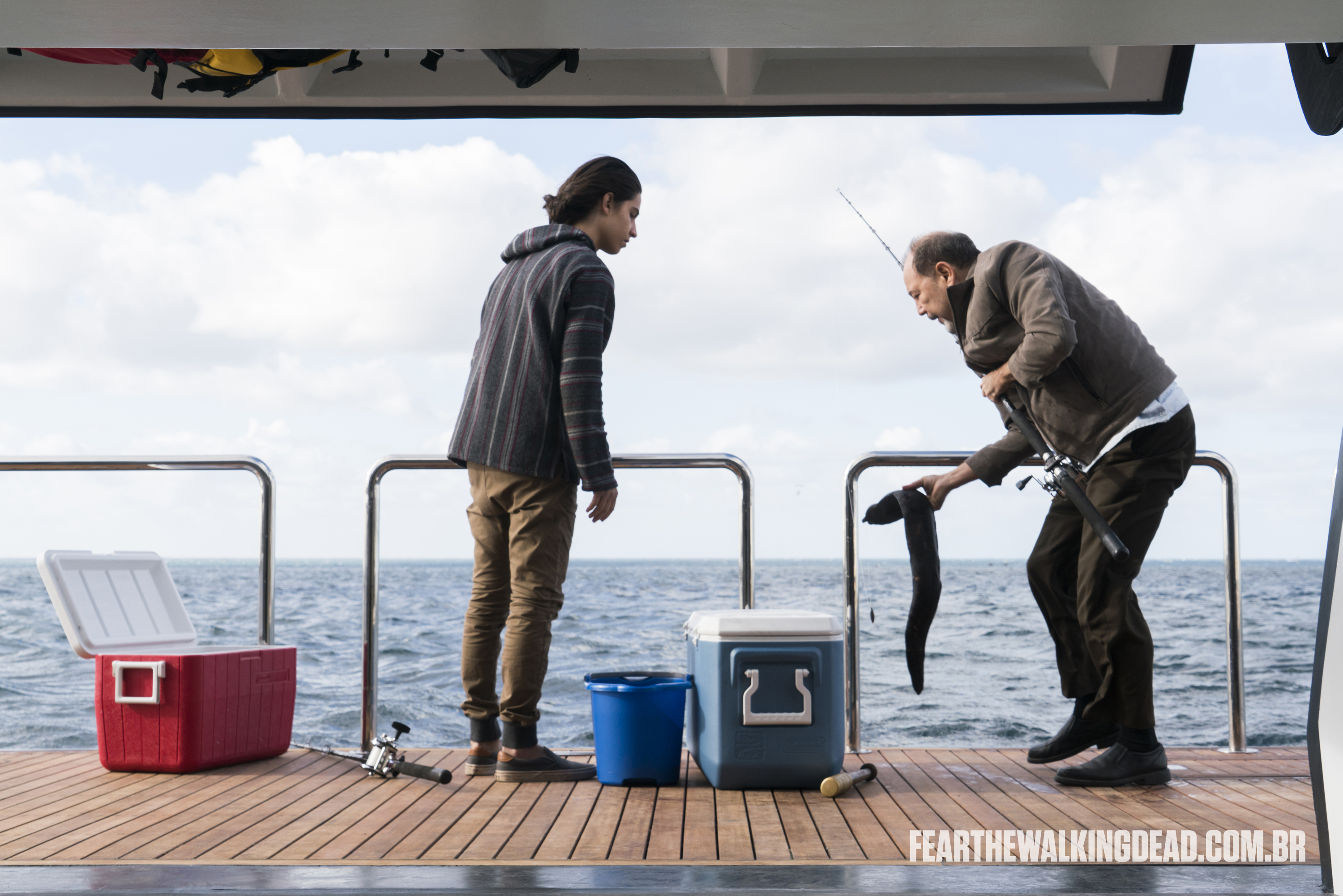 Chris Manawa e Daniel Salazar - Fear the Walking Dead S02E01 - "No Safe Harbor"