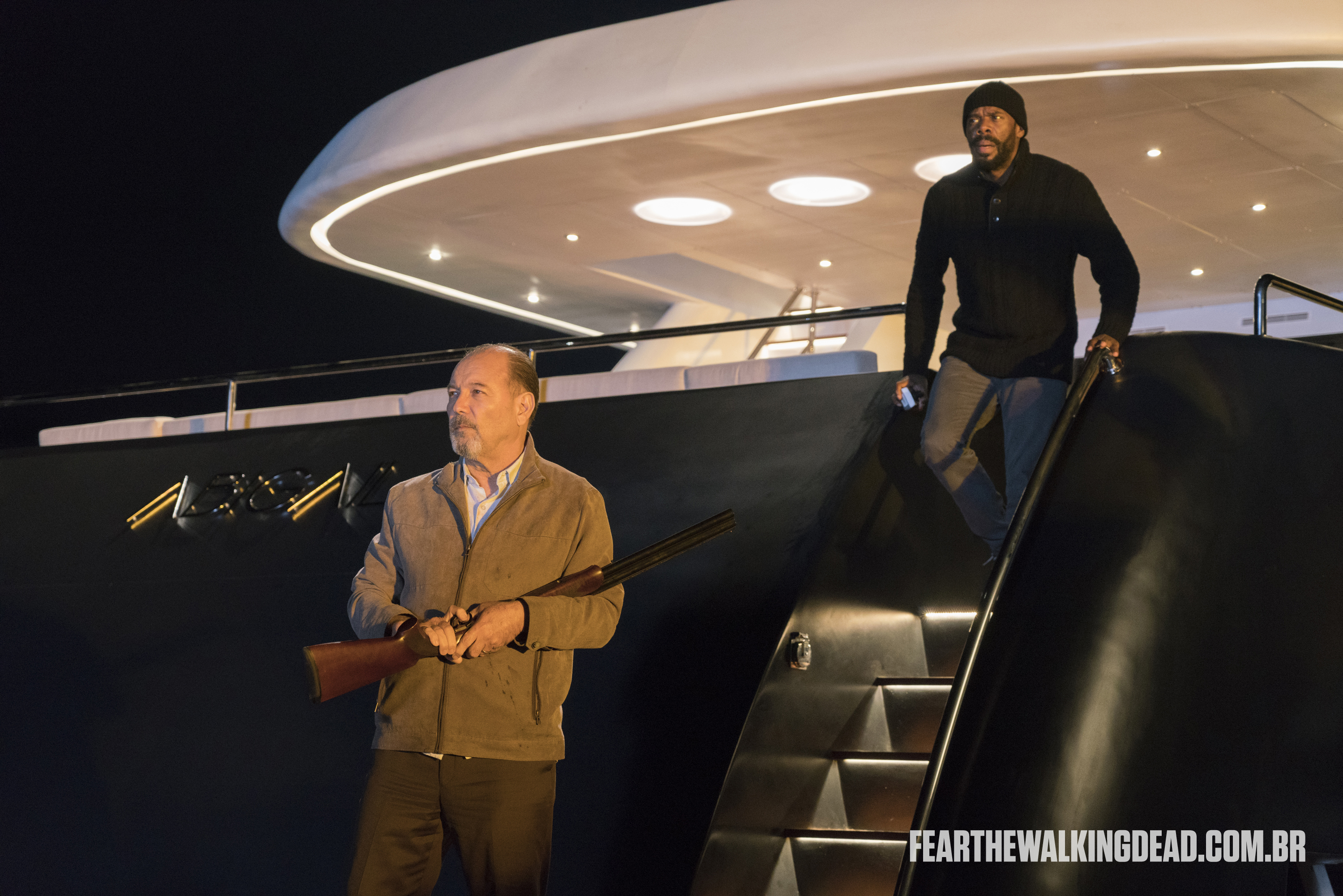 Daniel Salazar e Victor Strand - Fear the Walking Dead S02E01 - "No Safe Harbor"