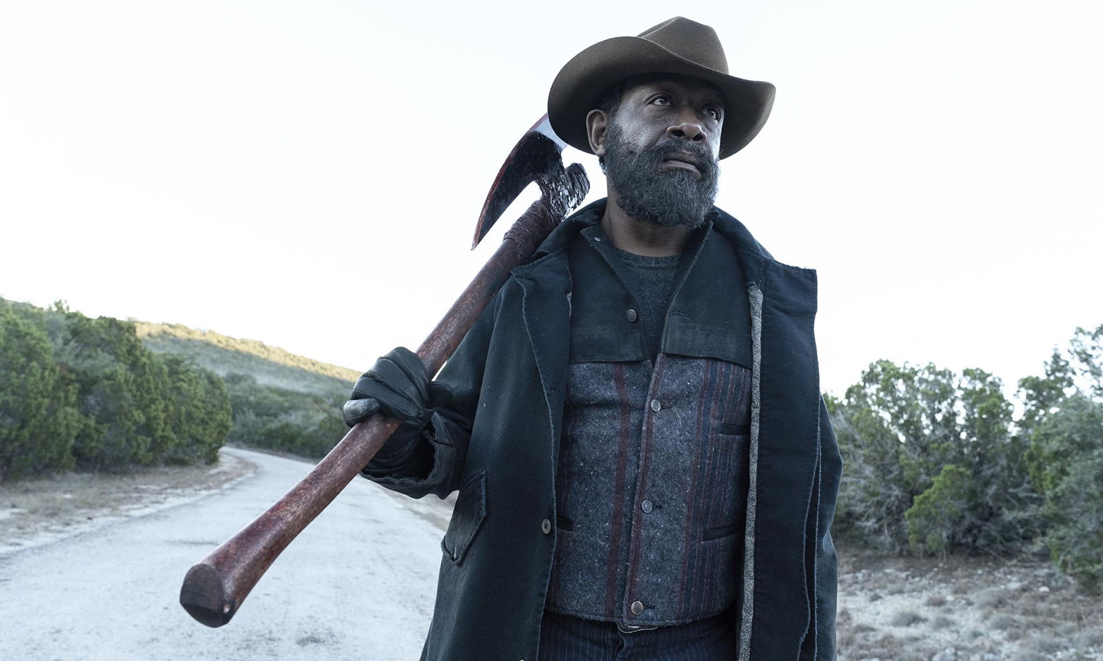 morgan armado em imagem da 6ª temporada de Fear the Walking Dead